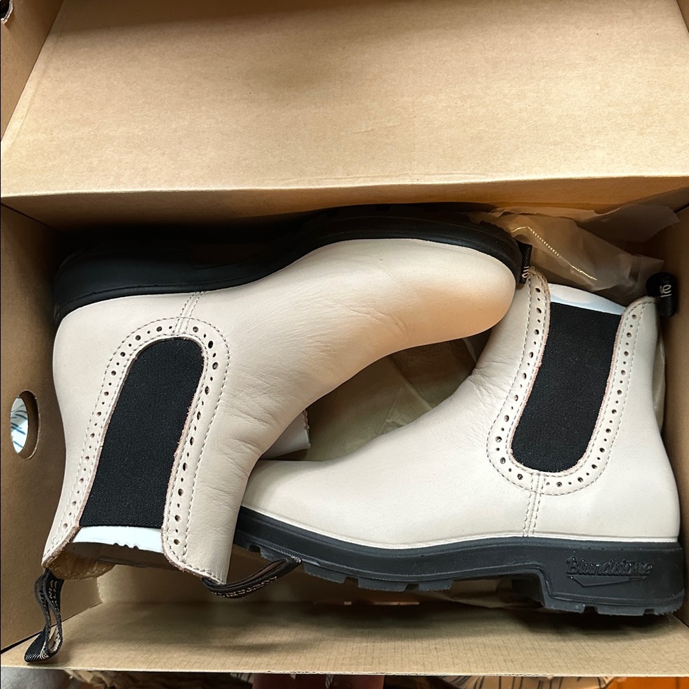 Blundstone | Style 2156 | Pearl White | size US 6.5